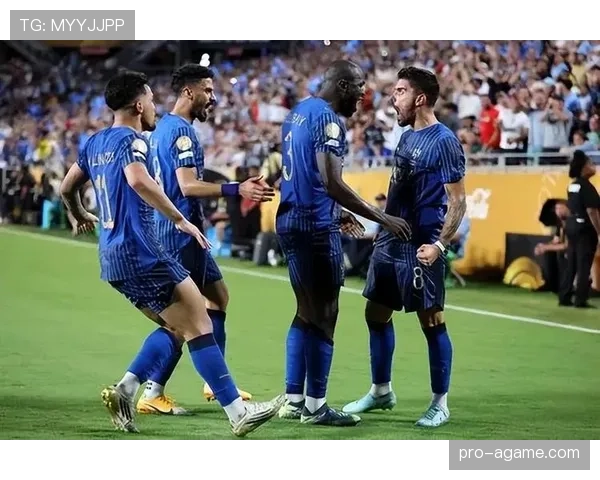 利雅得胜利薪资结构引发争议，球队稳定性面临考验